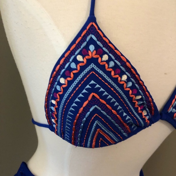 American Eagle Outfitters Bikini Embroidered Top Size Smal - Picture 2 of 3